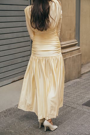 Image 2 of 7
