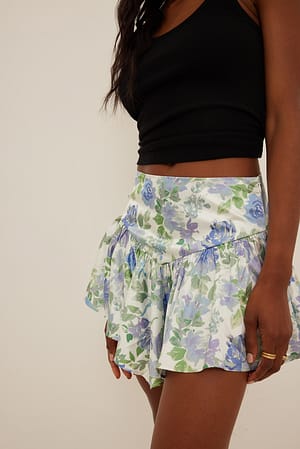 Cream Tan/Bright White V-shaped Flowy Mini Satin Skirt