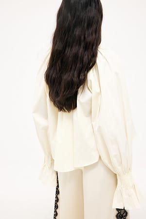Image 2 of 6