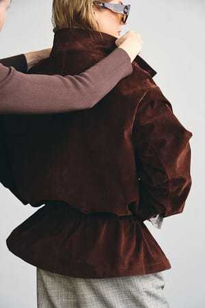 Image 3 of 9