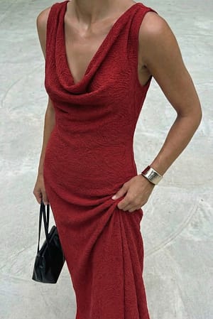 Dark Rust Maxikleid mit Wasserfallfront