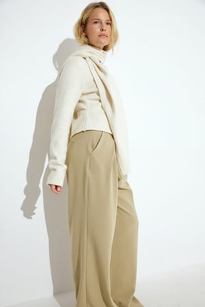 Image 4 of 8