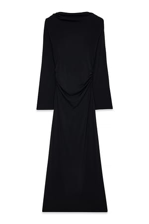 Black Maxikleid mit weiten Ärmeln und offenem Rücken