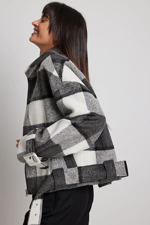 Checkered Vyöllinen, lyhyt, ruudullinen takki