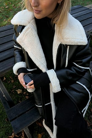 Black Høyhalset genser
