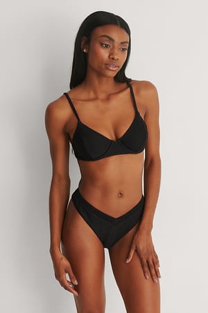 Black Strukturierter Bikini-Höschen