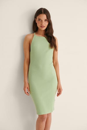 Light Green Økologisk ribbet kjole med rygdetalje