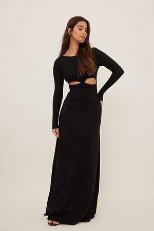 Black Lang kjole med udskæring