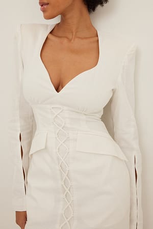 White Lniana sukienka z detalami z koronki