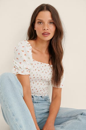White/Red Flower Cropped Puff Sleeve Smocked Top