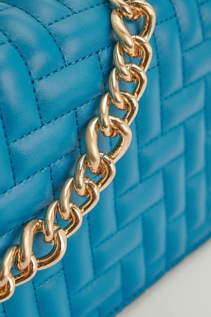 Aqua Blue Mała pikowana torba z łańcuszkiem