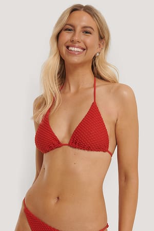 Red Trójkątna górna część bikini