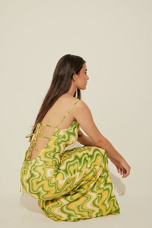 Green Swirl Print Satynowa sukienka z ozdobnym wiązaniem