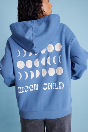 Dark Blue Ylisuuri huppari Moon Child -printillä