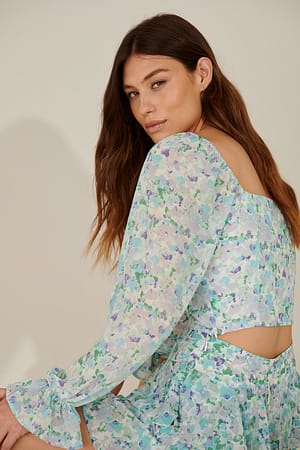 Camo Flower Gerecyclede blouse met lange mouwen en strikdetail