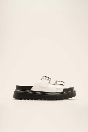White Klamra profilowane sandały z klamrą