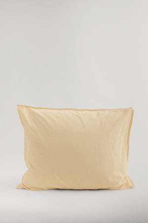 Light Yellow Organischer Kissenbezug aus gewaschener Baumwolle