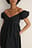 Organisches schulterfreies Minikleid