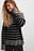 Strikket sweater med striber og rund hals