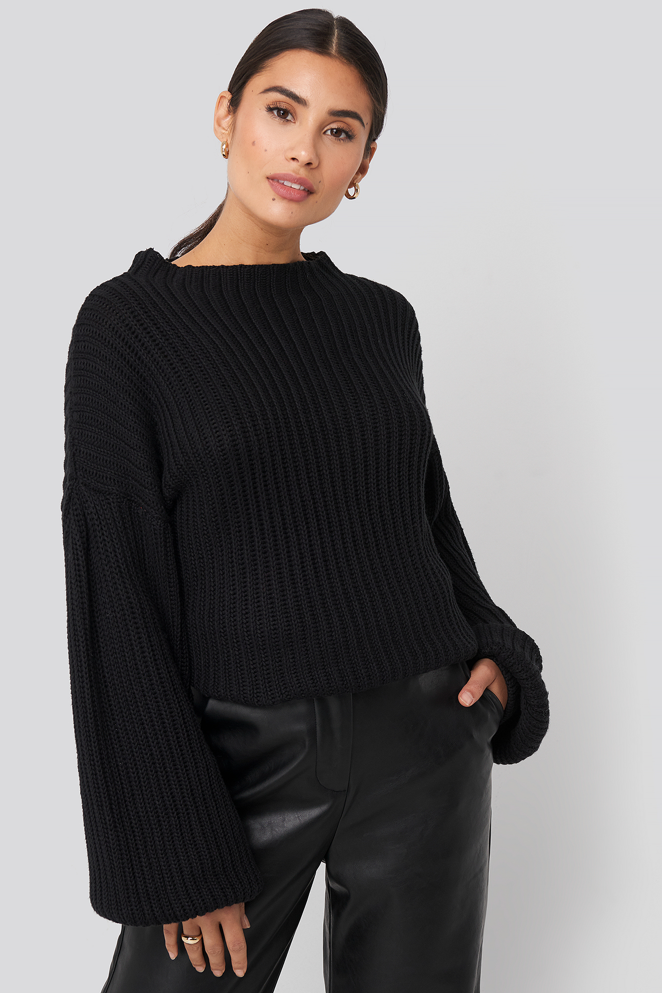 Black Balloon Sleeve Knitted Sweater TEST