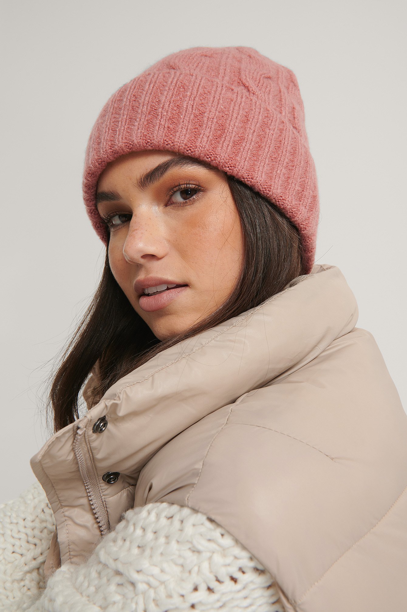 Dusty Rose Cableknit Beanie