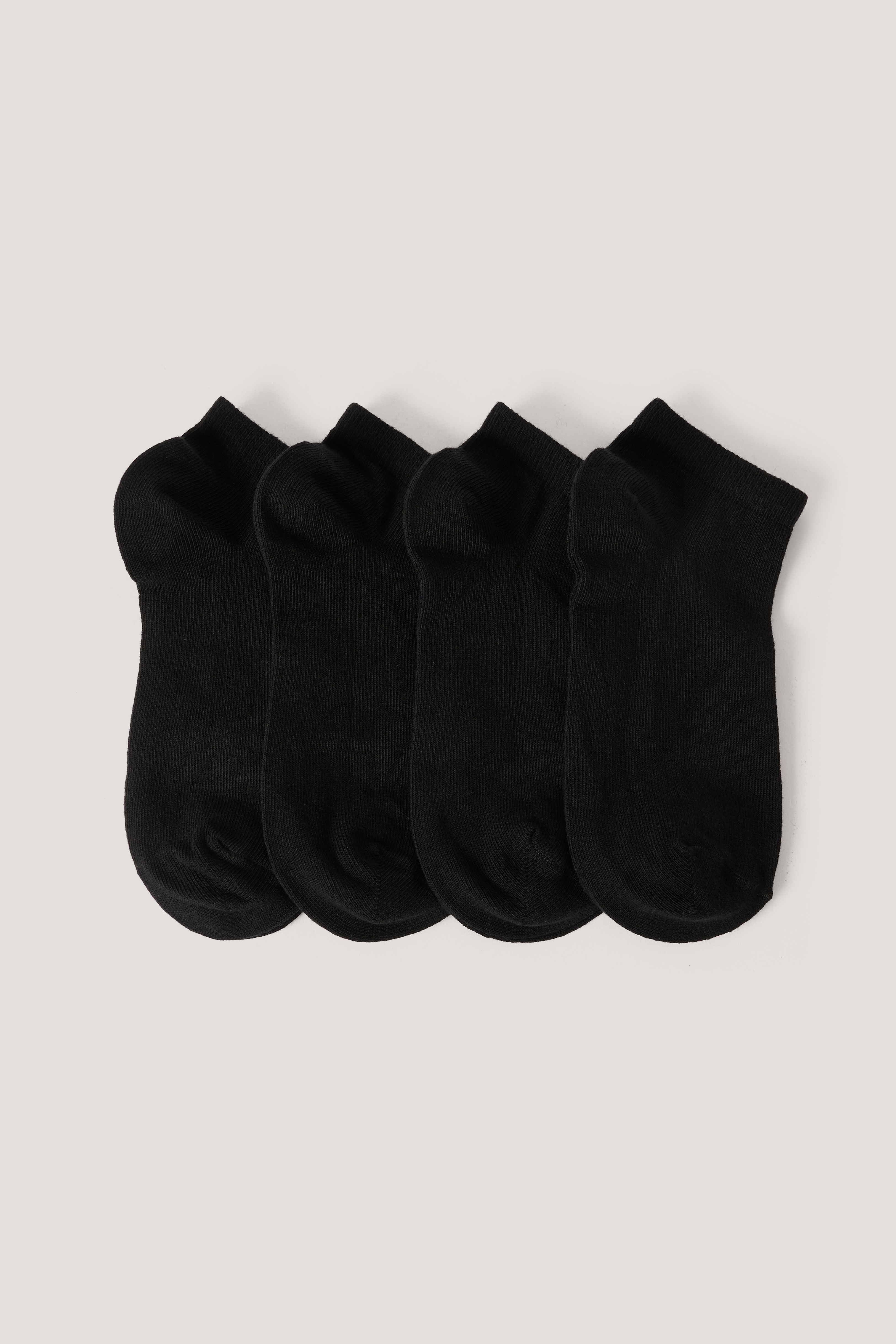 Black Invisible Sneakers 4 pack
