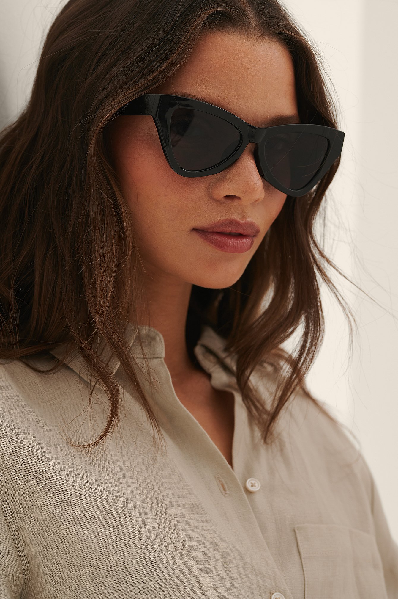 Black Sharp Triangle Cateye Sunglasses
