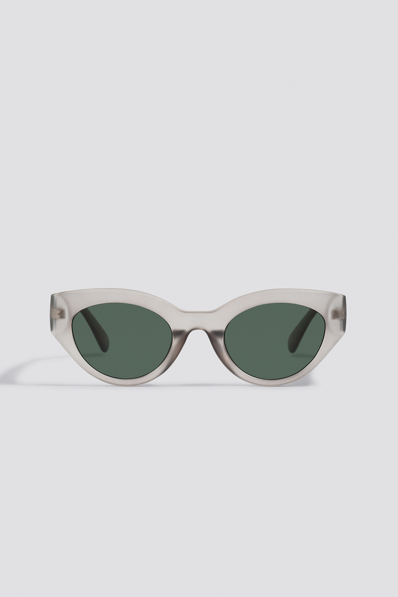 Grey Straight End Cat Eye Sunglasses
