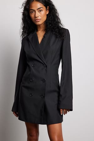 Black Vestido blazer curto