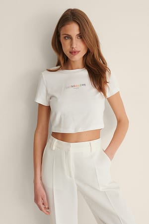 Bright White T-Skjorte Med Logo