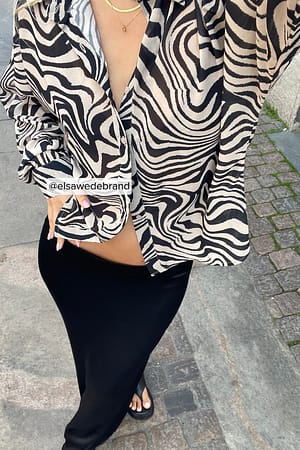 Black Zebra Camisa em chiffon de manga comprida