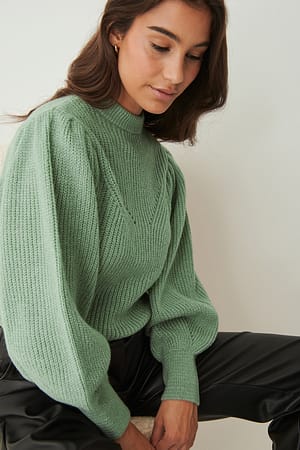 Light Green Sweater med vide ærmer