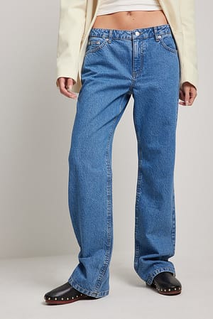 Mid Blue Jeans med låg midja och smala ben