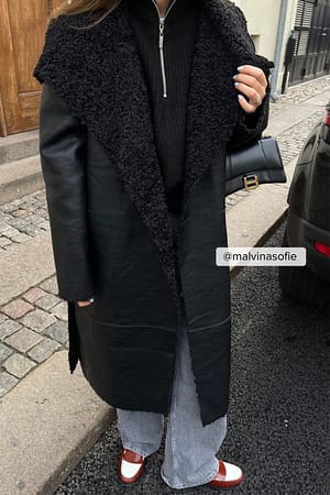 Black Bonded Faux Fur Detailed  Pu Coat