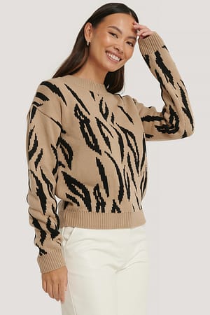 beige/Black Animal Knitted Round Neck Sweater