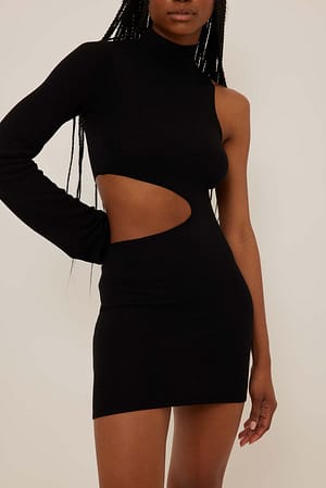 Black Asymmetrisk strikket kjole med udskæring