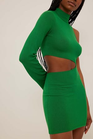 Green Assymetrisk cut out -stickad klänning