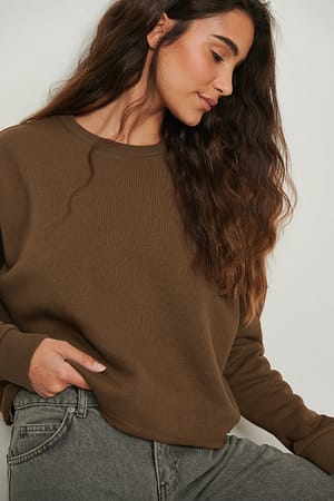 Dark Brown Økologisk basic genser