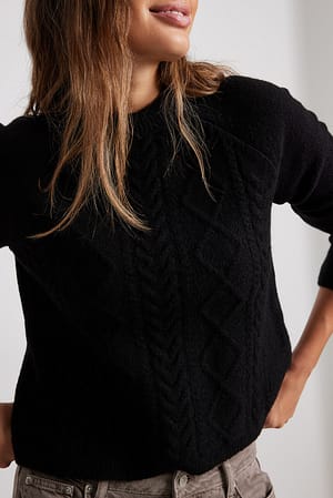 Black Cable Knitted Round Neck Sweater