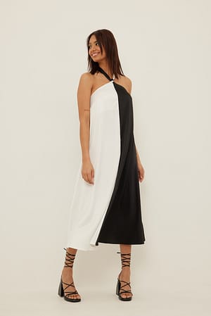 Black/White Recyklingowana sukienka midi w kontrastowych kolorach