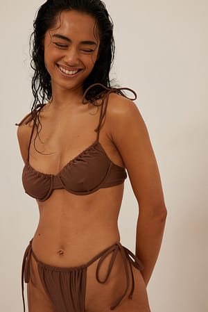 Brown Återvunnen bikini-bh med snörning