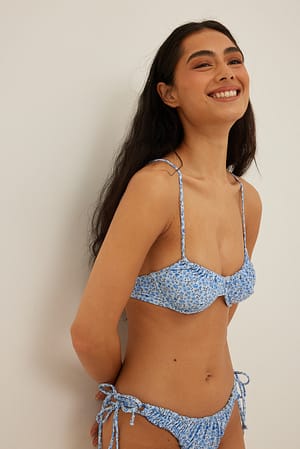 Blue Flower Print Soutien-gorge de bikini noué à cordon de serrage en matière recyclée