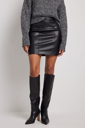 Black FItted Mini PU Skirt