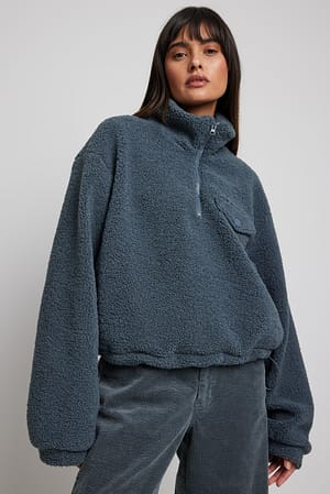 Dark Grey Hoogpolige trui met zak op de voorkant