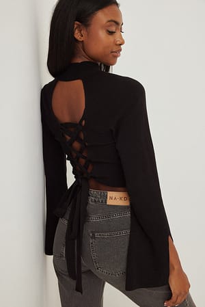 Black Stickad tröja med omlottdetalj och hög krage
