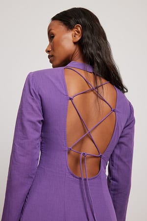 Purple Minikjole med åpen rygg