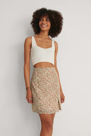 Beige Flower Mini Slit Skirt