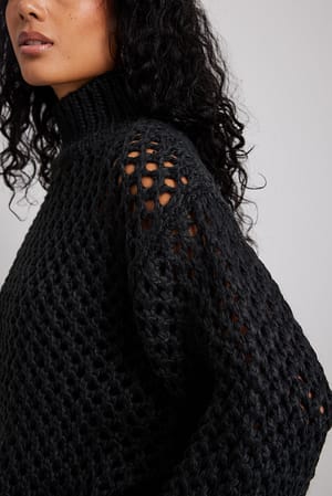 Black Sweater med netsøm