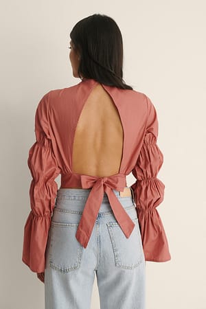 Raspberry Resirkulert bluse med åpen rygg