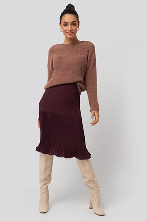 Burgundy Pleated Detail Skirt